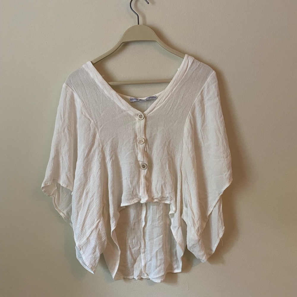 Beautiful linen hi-low top